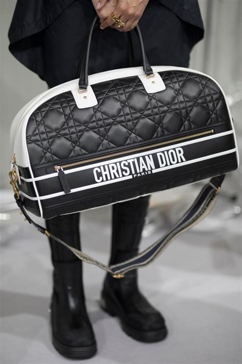 bolsos christian dior outlet|los bolsos Dior.